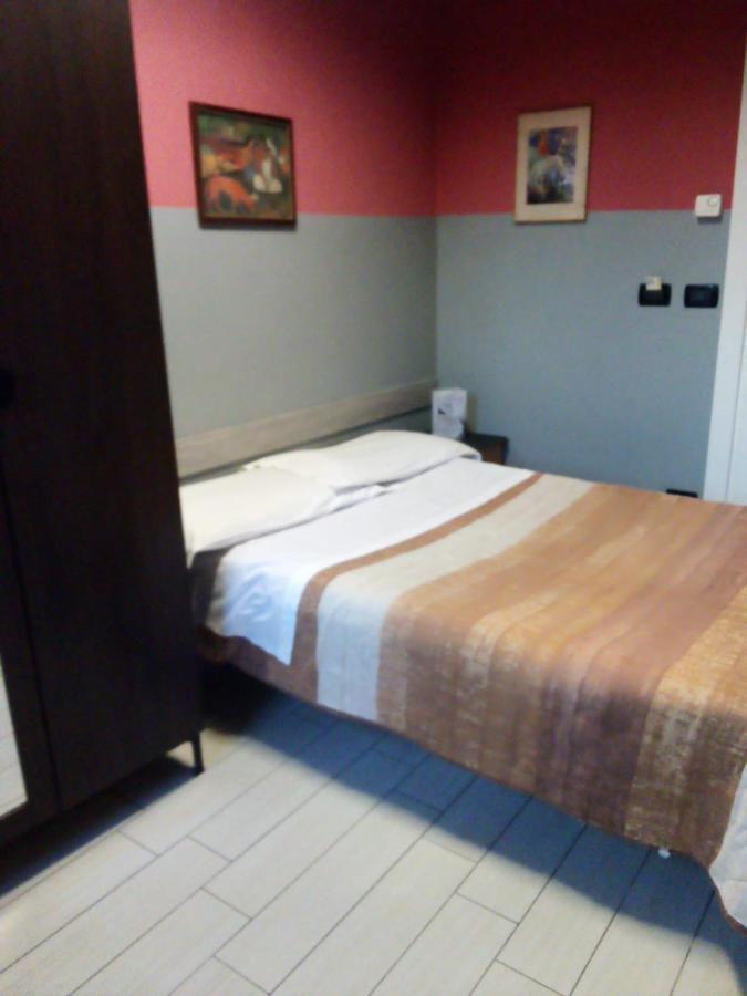 Hotel Niagara Caselle Torinese ภายนอก รูปภาพ