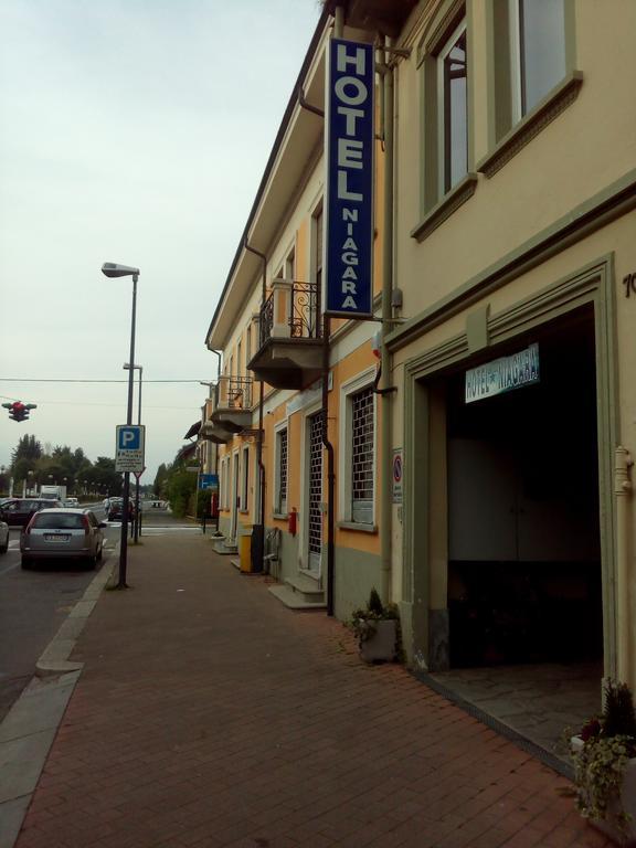 Hotel Niagara Caselle Torinese ภายนอก รูปภาพ